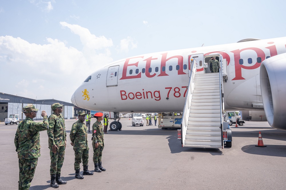 g-of2aexuaa8jnp-11b8a